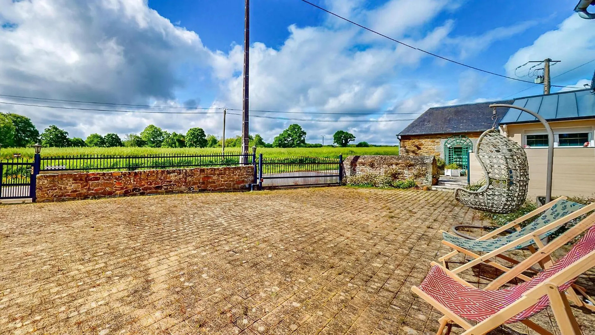 Nice Home In Plouagat With Wifi 0*,  France